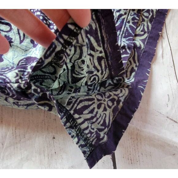 Batik World Blue Hawaiin Button Up Mens Shirt Size XXXL Wooden Buttons - Picture 8 of 10